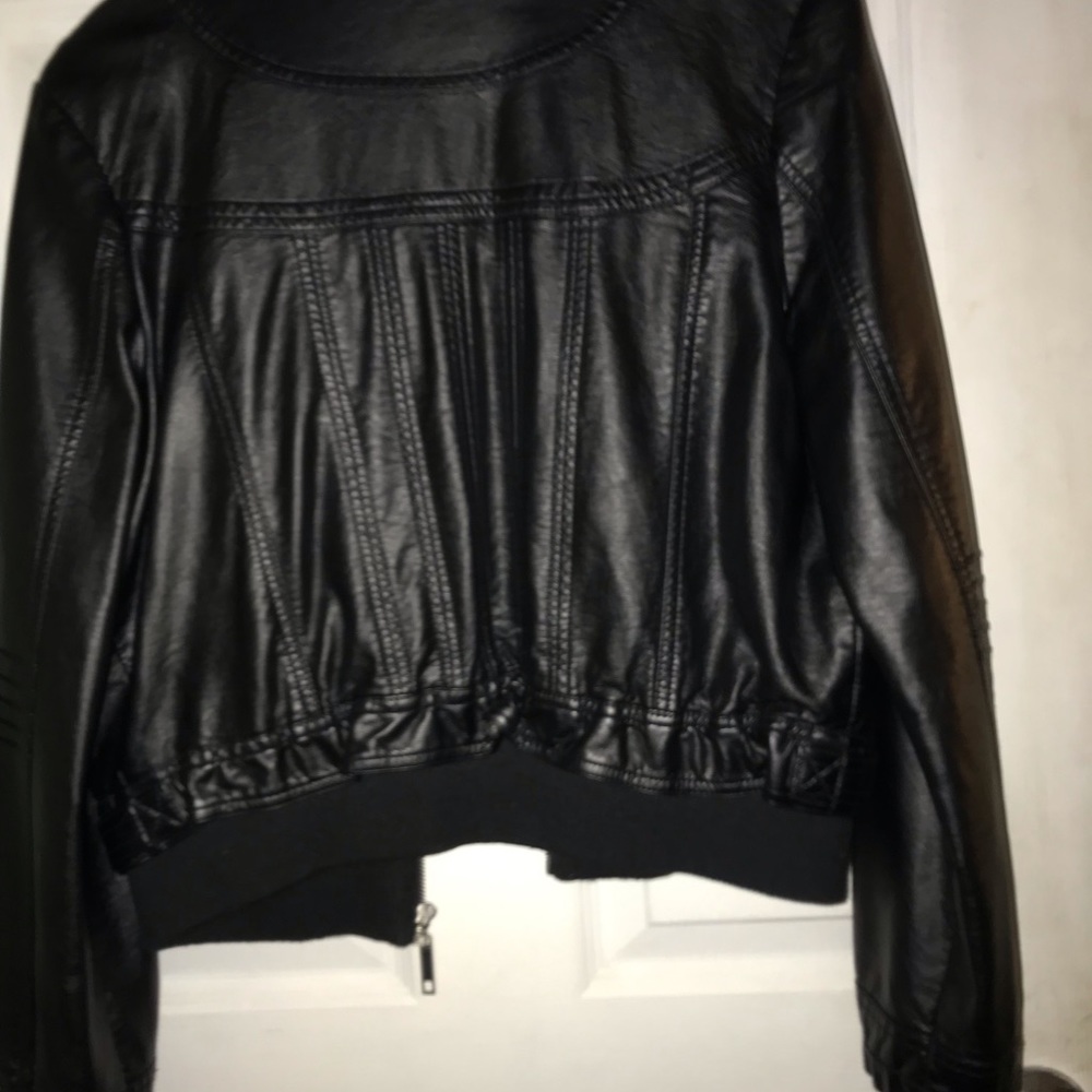 Leather Jacket - Picture 4 of 4